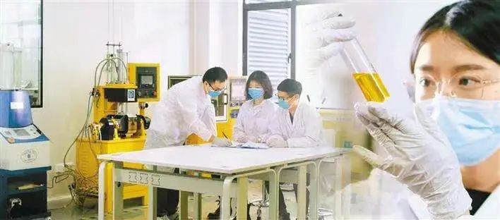 媒體報道 | “72次飛行送檢”背后——電子材料院要做鏈接產(chǎn)業(yè)上下游的“連通閥”“助推器”